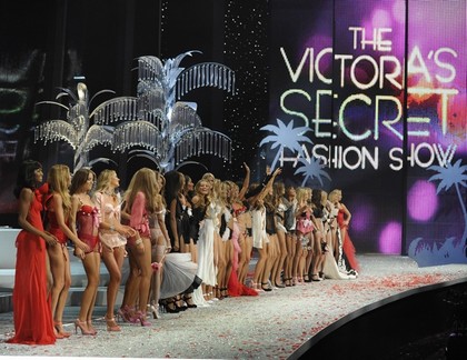 victorias-secret-2008-(www.mergytes.com)-051.jpg